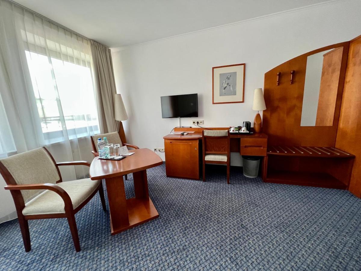 Hotel City Hotel