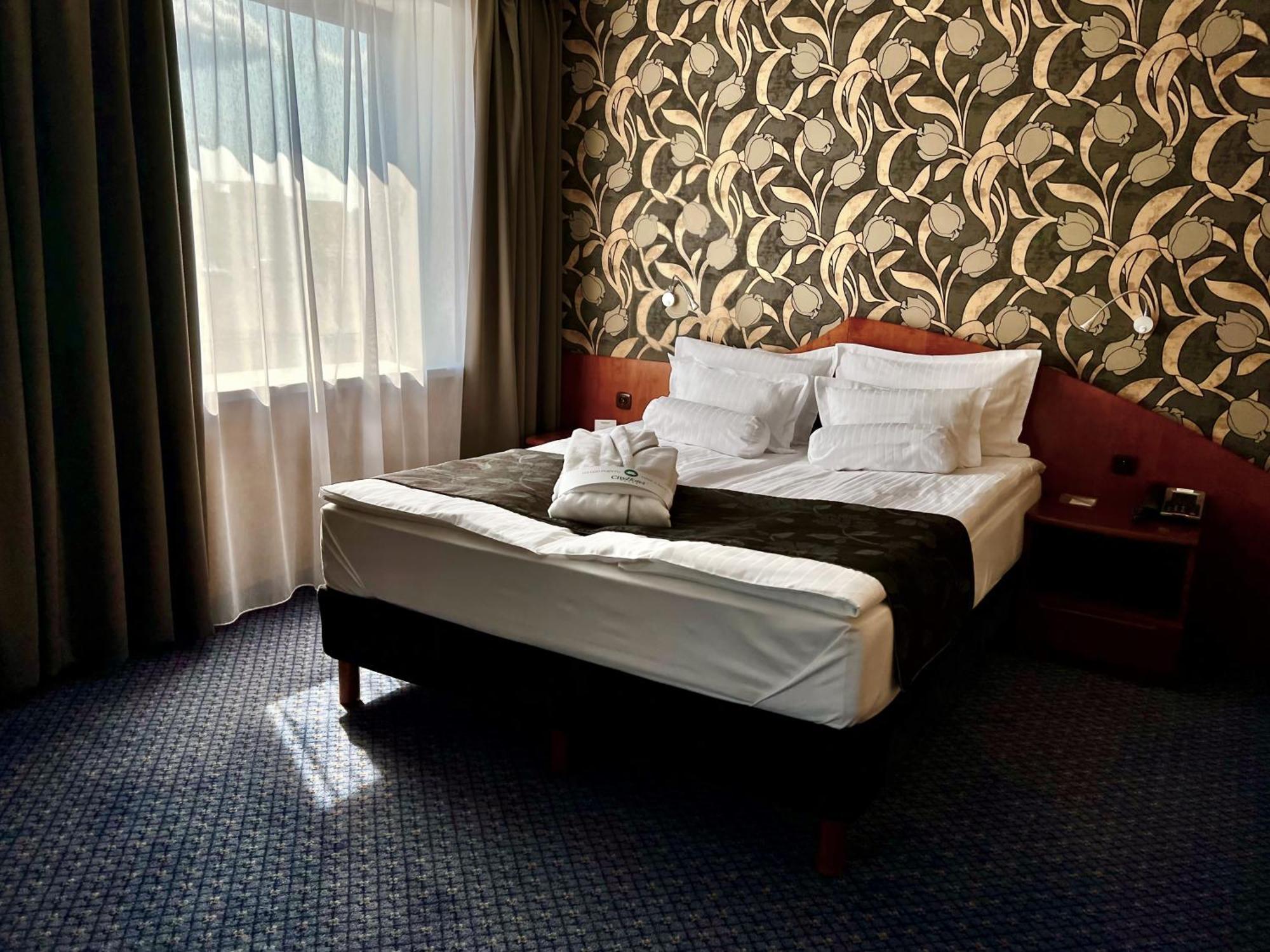 City Hotel Hotel 4*
