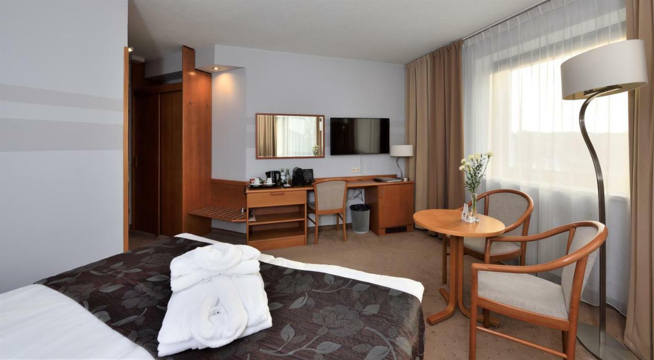 City Hotel 4*