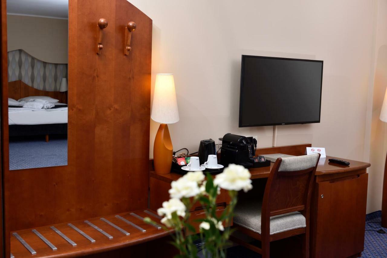 City Hotel 4*